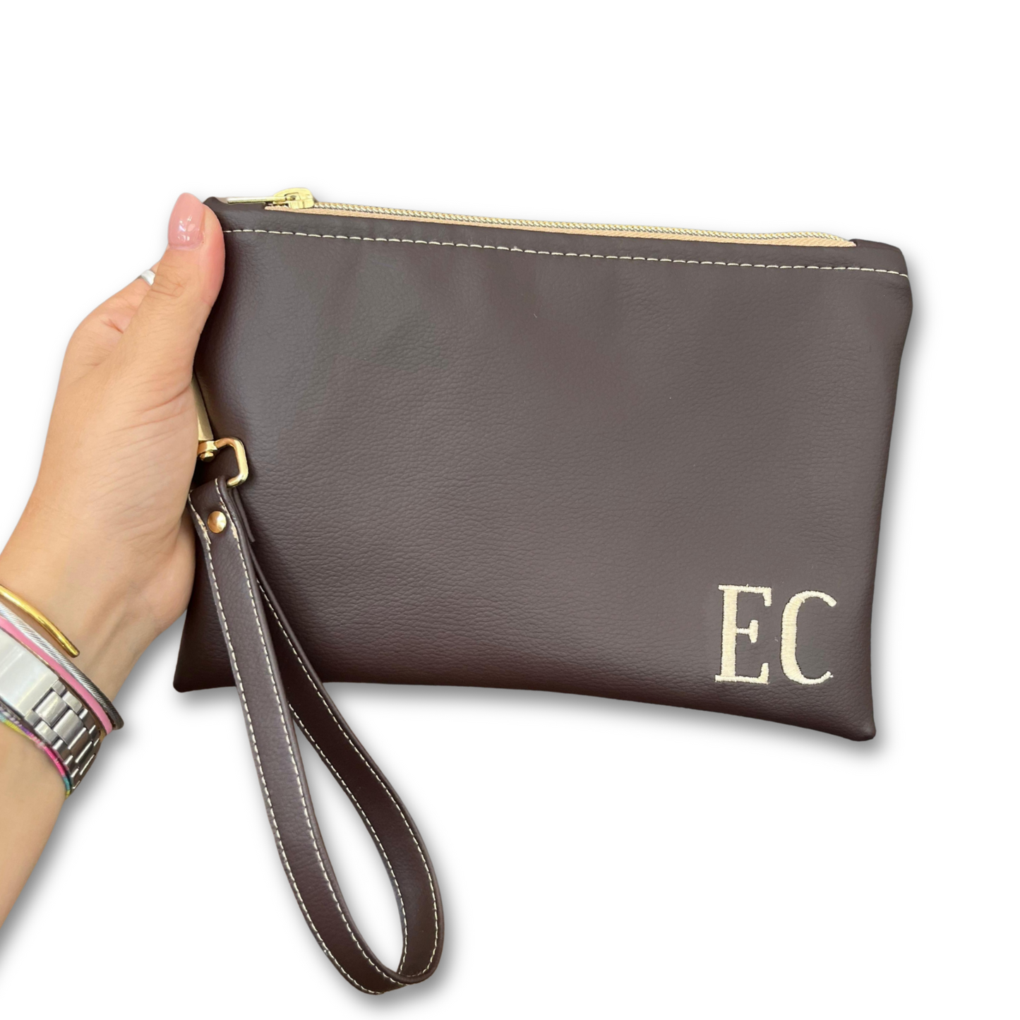 Pochette personalizzata con iniziali in similpelle testa di moro con polsiera e ric. sabbia mod. uomo
