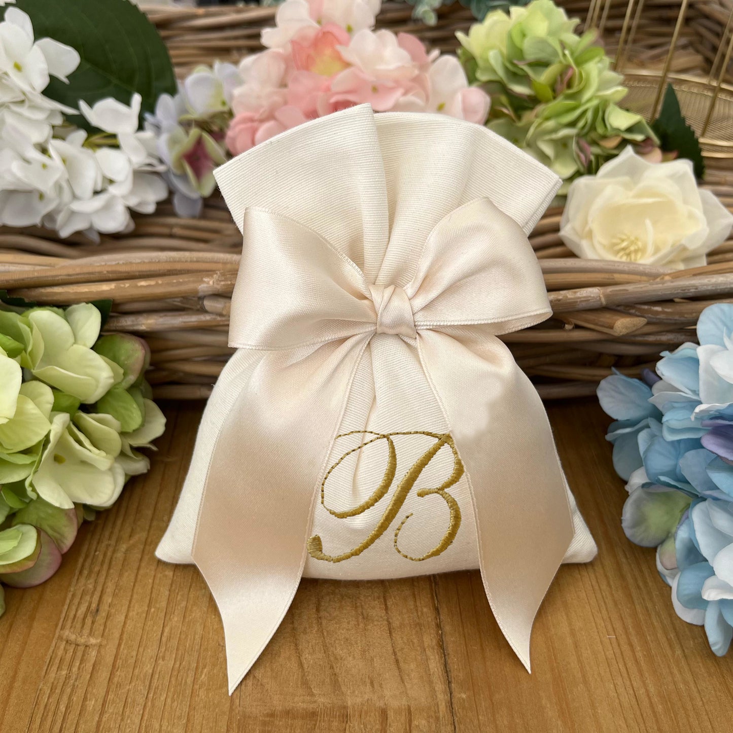 Sacchetto portaconfetti panna personalizzato mod. grande collezione Palette