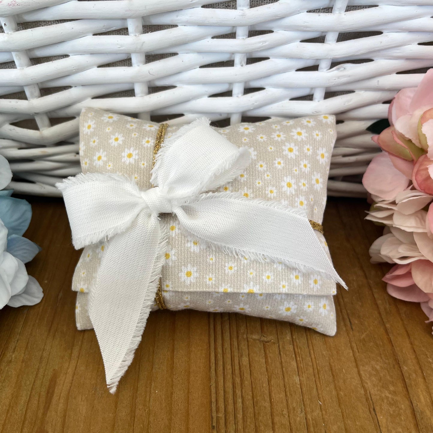 Bustina portaconfetti margherite beige mod. maxi collezione Baby