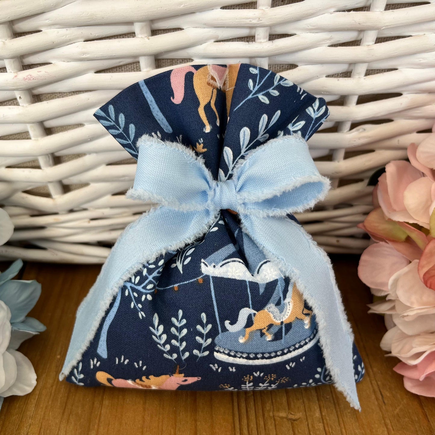 Sacchetto portaconfetti unicorno blu/celeste mod. medio collezione Baby
