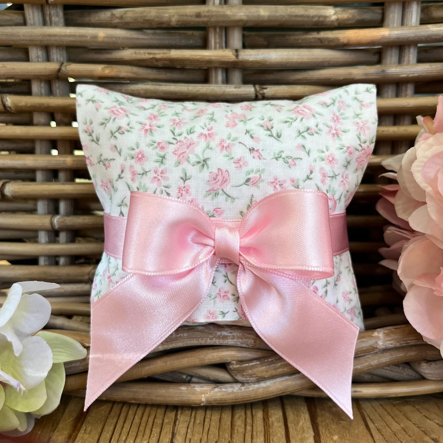 Bustina portaconfetti little flowers rosa mod. midi collezione Baby