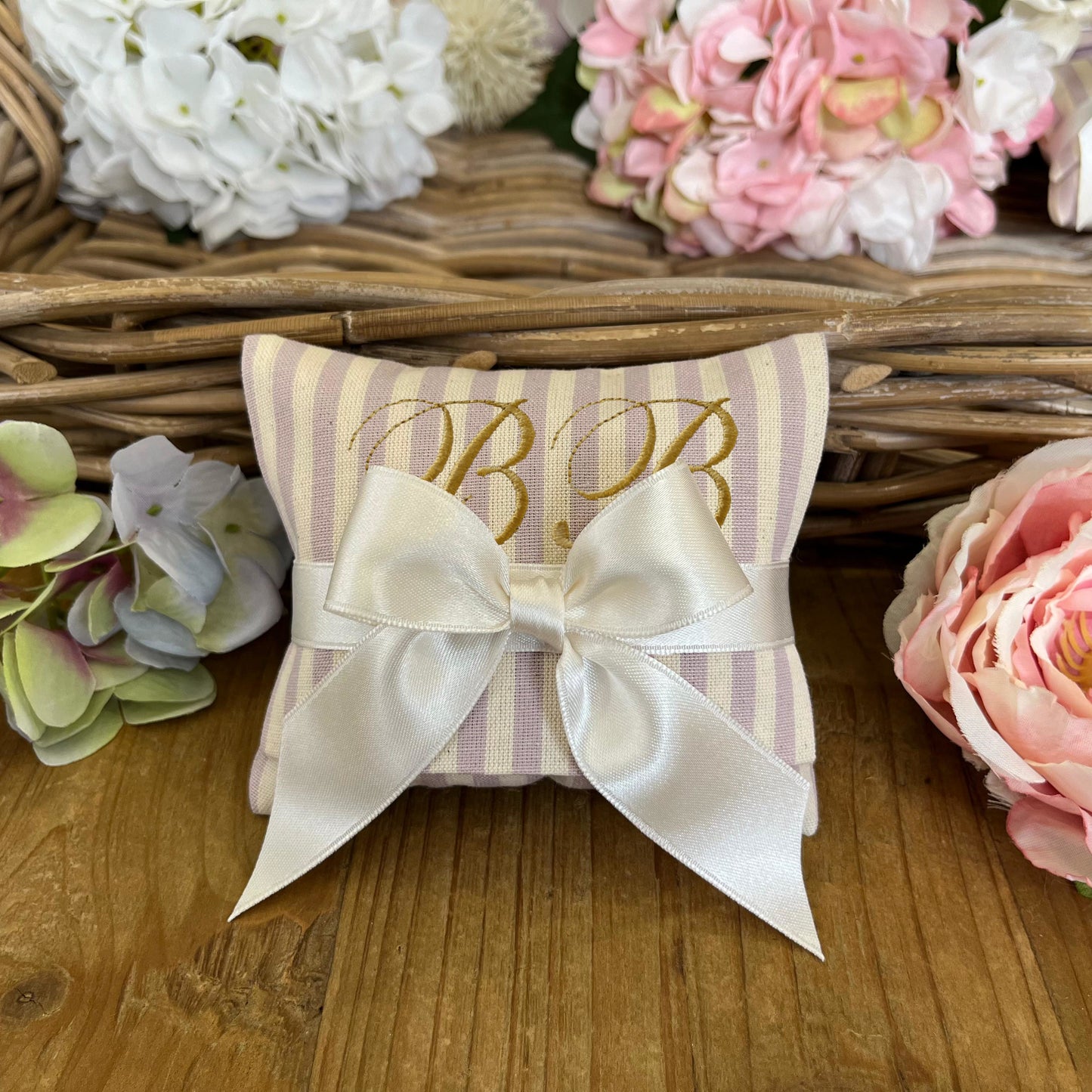 Bustina portaconfetti rigata lilla personalizzata mod. midi collezione Country chic