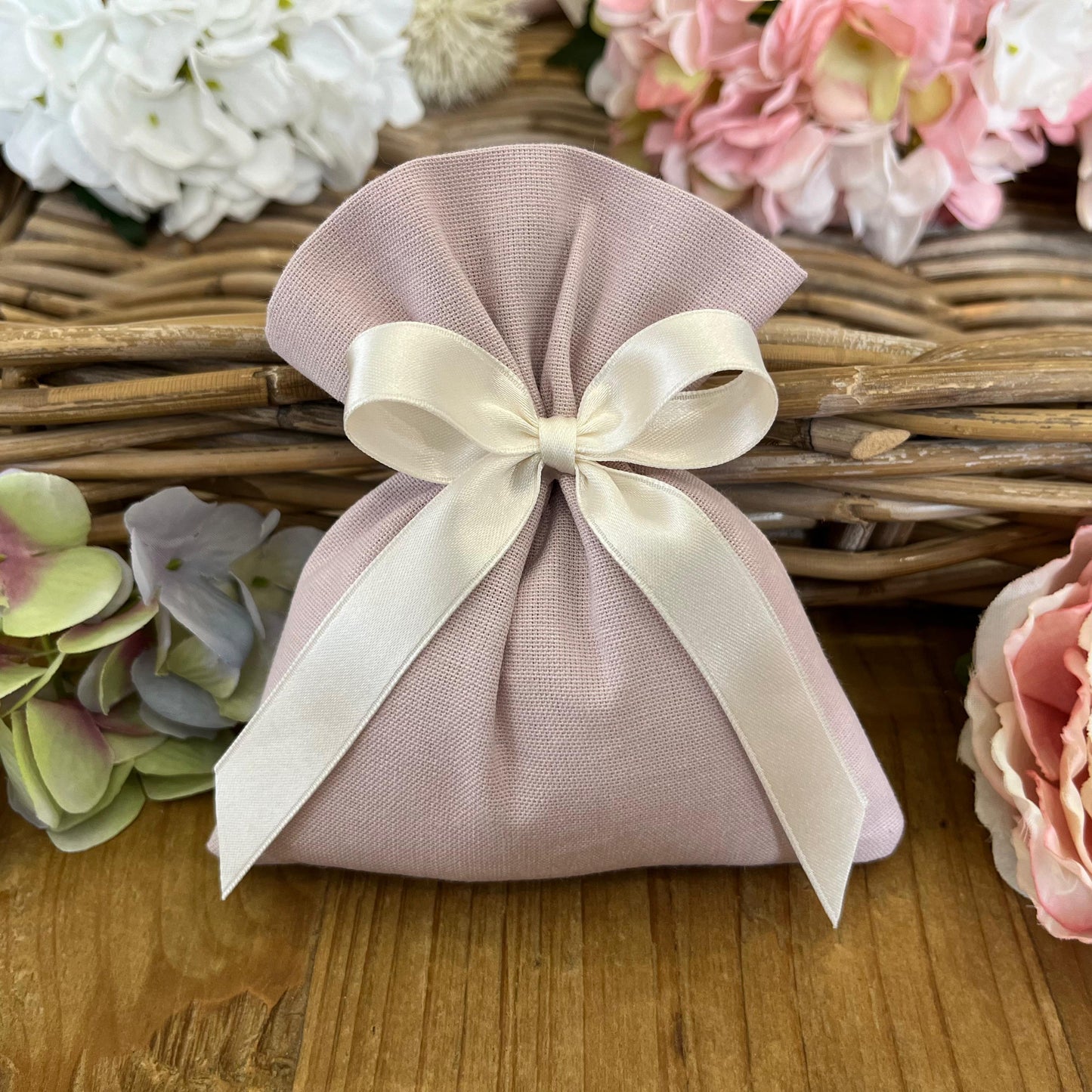 Sacchetto portaconfetti lilla mod. medio collezione country chic