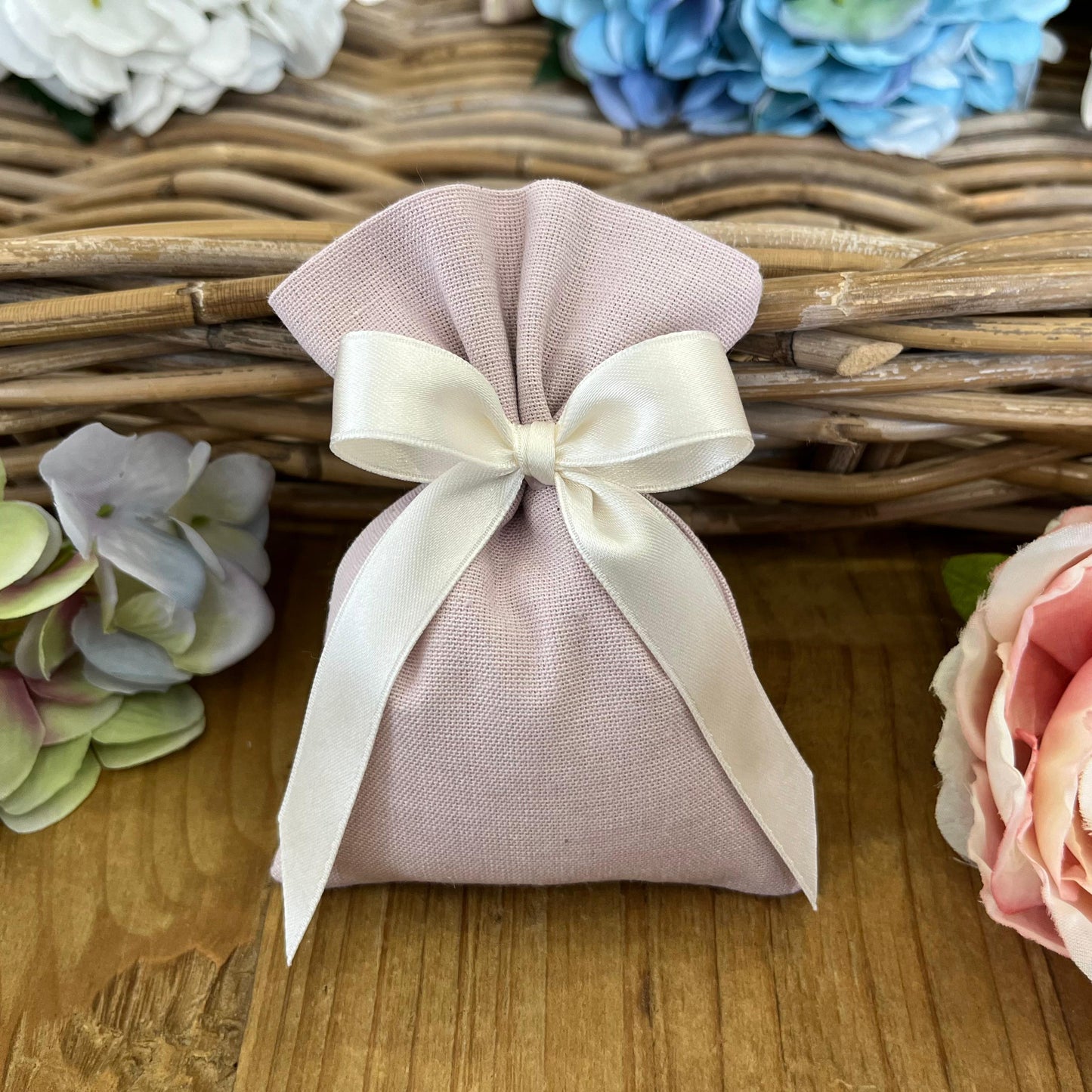 Sacchetto portaconfetti lilla mod. piccolo collezione country chic
