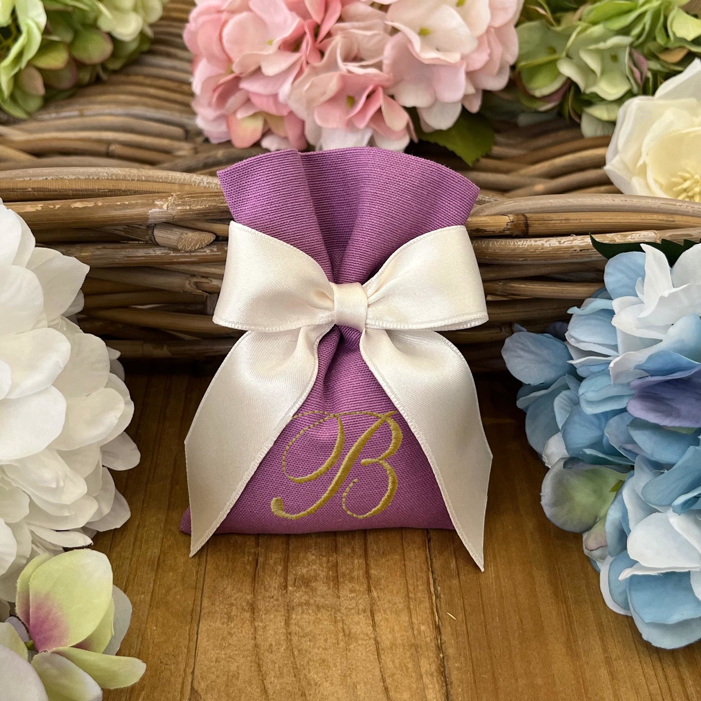 Sacchetto portaconfetti glicine personalizzato mod. piccolo collezione Palette