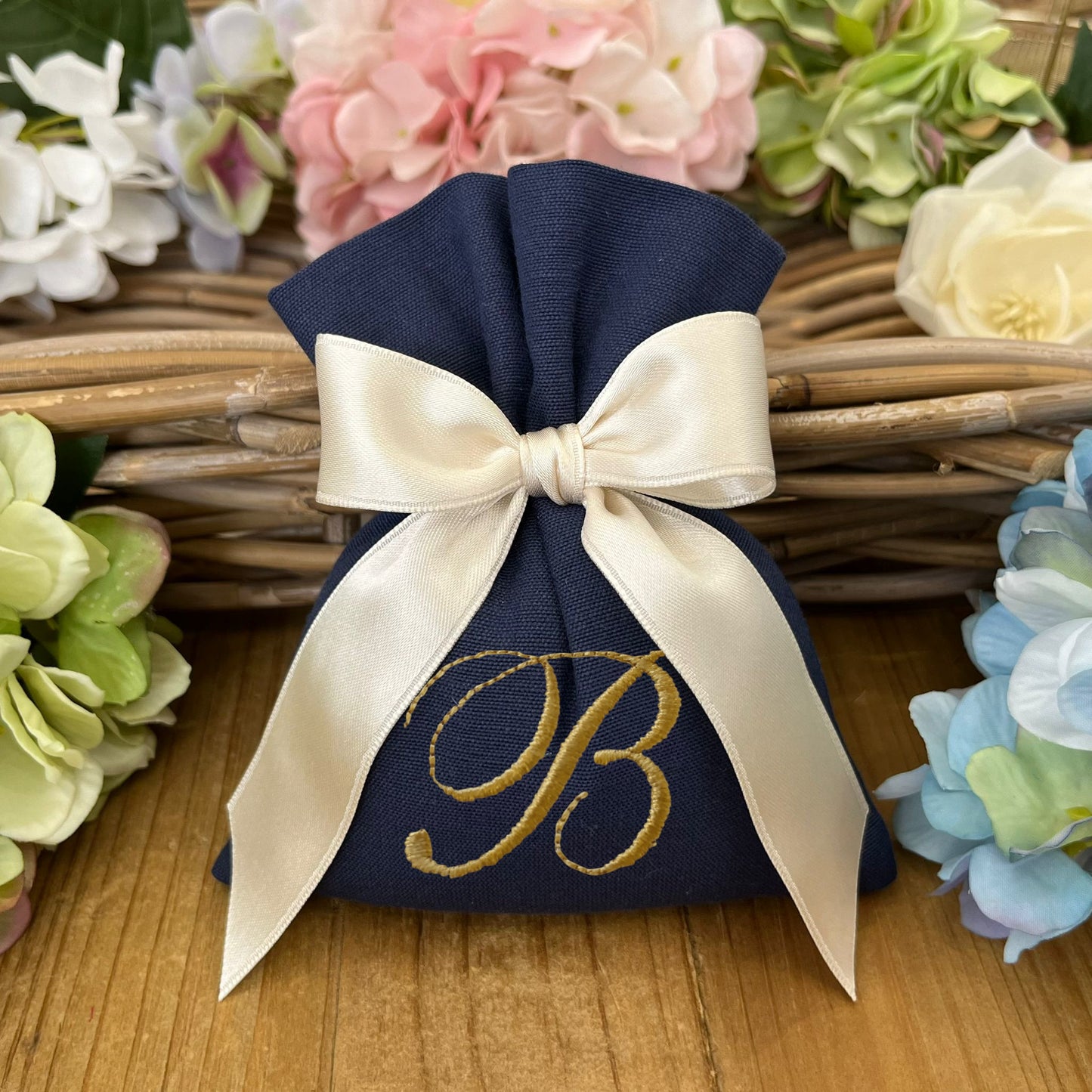 Sacchetto portaconfetti blu marino personalizzato mod. medio collezione Palette