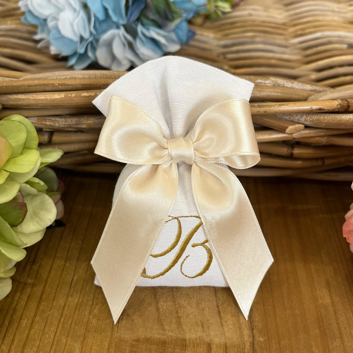 Sacchetto portaconfetti bianco personalizzato mod. piccolo collezione Palette