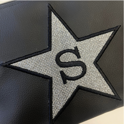 Pochette personalizzata in similpelle nera patch stella glitter argento mod. petite