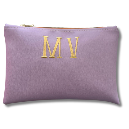 Pochette personalizzata in similpelle lilla font romana mod. plus