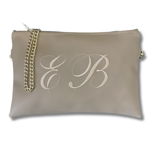 Pochette personalizzata iniziali in similpelle sabbia font inglese tracolla oro mod. regular